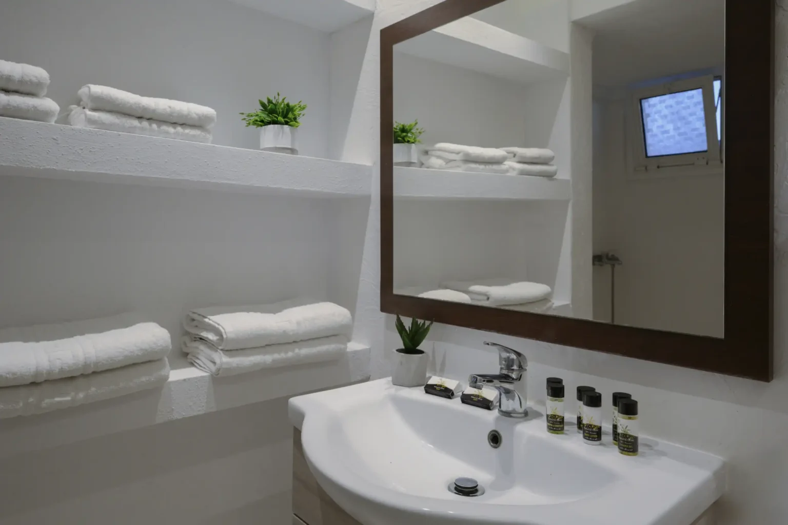 Family Apartment 1 Bedroom Garden View (2)