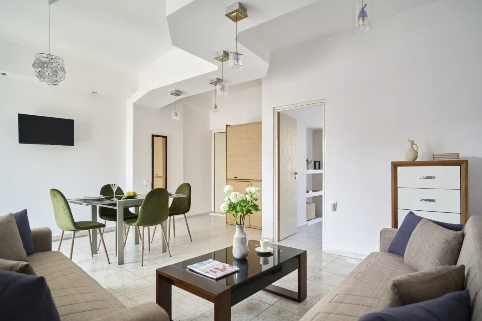 Family Apartment 1 Bedroom Garden View (5)