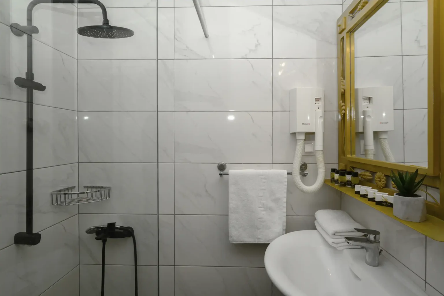 Quadruple Bungalow Garden View (8)