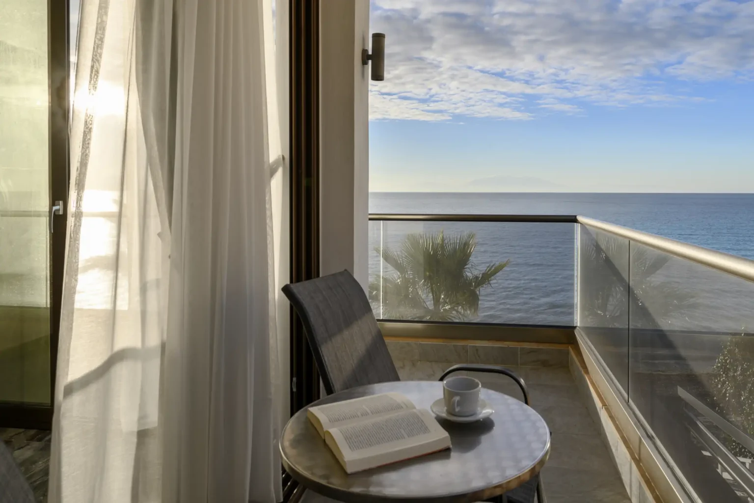 Suite Front Sea View B (6)