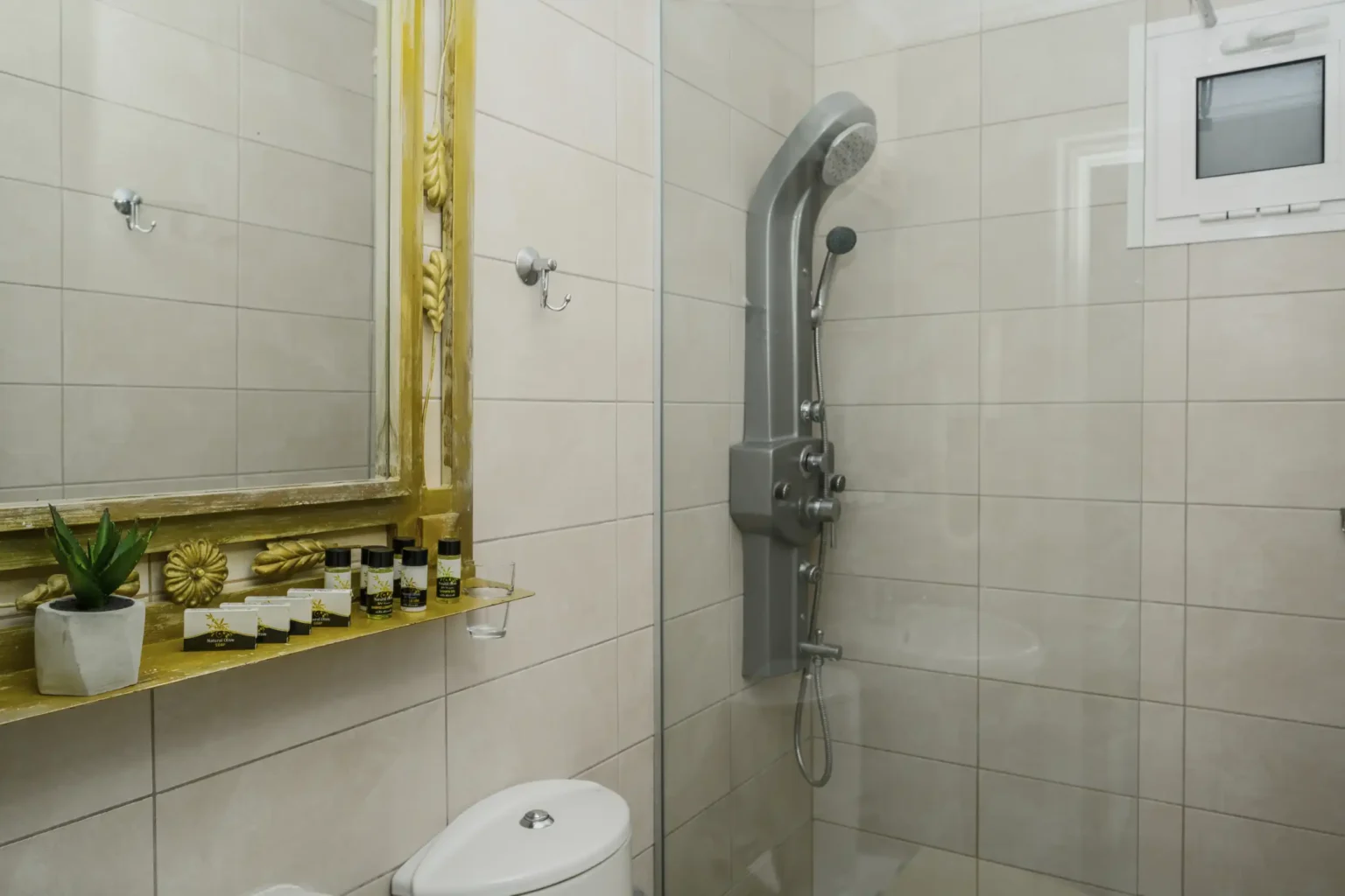 Triple Bungalow Garden View (3)